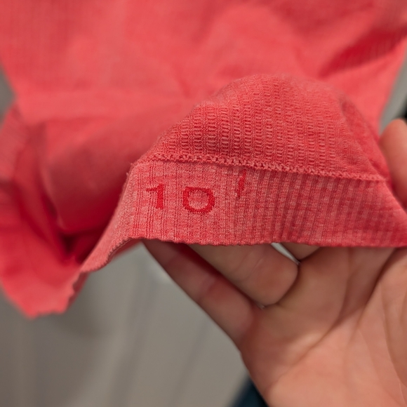 Coral Ribbed Tank Top - Picture 4 of 4